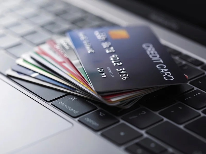 The Impact of Credit Card Rewards Programs on Personal Finance